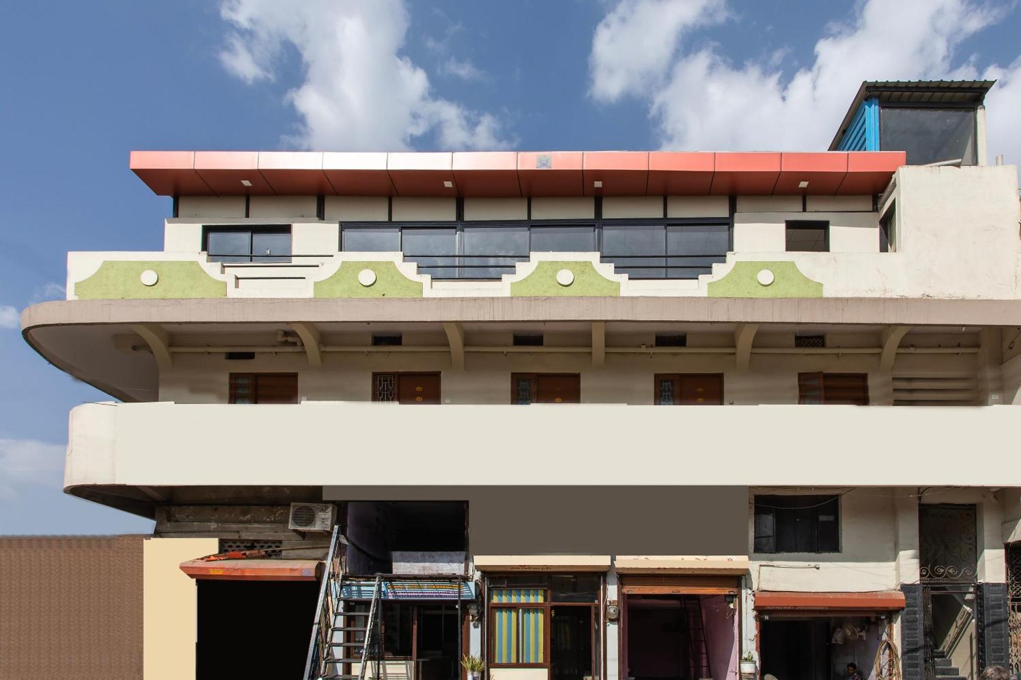 Hotel O Apple Tree Indore Luaran gambar