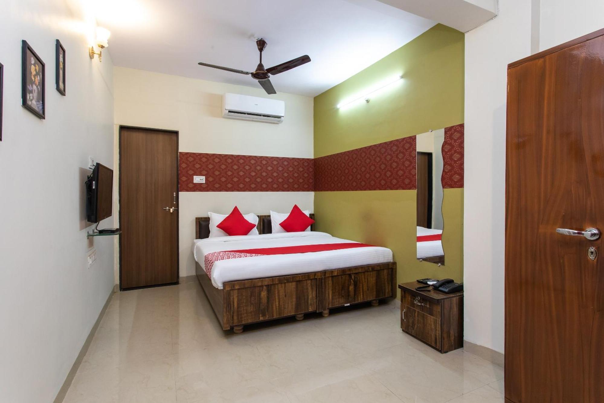 Hotel O Apple Tree Indore Luaran gambar